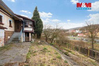 This family house near the center of Benešov nad Ploučnicí