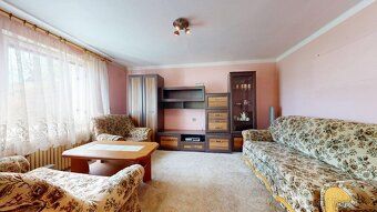 We offer for sale a family house in the quiet village of Skoroszyce with layout 3+1 and land…
