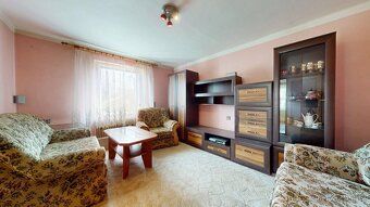 We offer for sale a family house in the quiet village of Skoroszyce with layout 3+1 and land…
