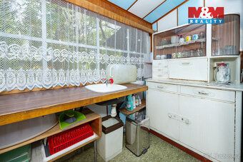 We offer for sale a picturesque cottage in a quiet recreational area