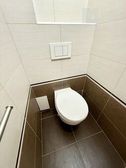 Ref. No. 120043 On behalf of the property owner we offer you
