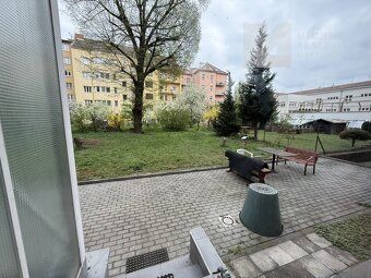 Ref. No. 120043 On behalf of the property owner we offer you