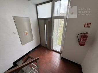 Ref. No. 120043 On behalf of the property owner we offer you