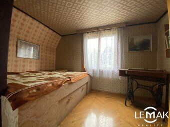 Ref. No. 00143 We offer for sale a stylish wooden cottage on stone foundation located at a…