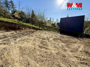 Prodej stavebního pozemku o rozloze 380 m² v k.ú. Albrechtic