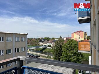 Pronájem prostorného bytu 2+kk s balkonem v Otrokovicích na 