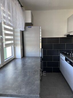 Ev.č. 01616 Nabízíme k prodeji světlý a prostorný byt o disp