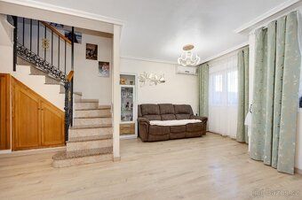 Terraced house with pool - Aguas Nuevas, Torrevieja 229.000 € 📍 