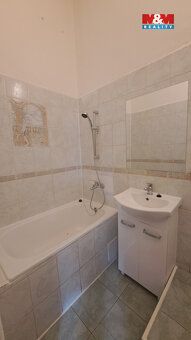 Pronájem prostorného bytu 4+1 o užitné ploše 120 m² v centru