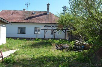 Sale of family house with started reconstruction, layout 5+kk, total land area 316 m2, located…