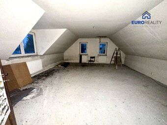 We offer for sale a family house in the part of town Bezděkov, municipality Toužim, district Karlovy Vary.
