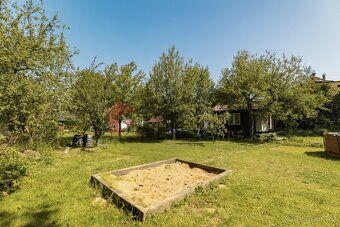 We offer for sale a wooden cottage with a built-up area of 19 m² in Frýdek - Místek