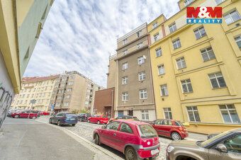 Nabízíme k prodeji světlý a prakticky řešený byt o dispozici
