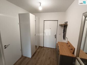 , Reality 11 Vám zprostředkují pronájem světlého, prakticky 