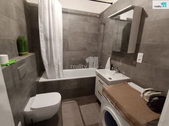 , Reality 11 Vám zprostředkují pronájem světlého, prakticky 