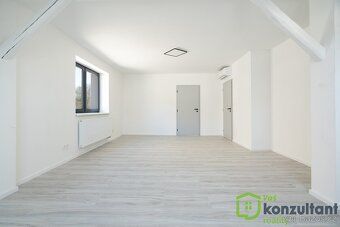 Ref. No. 01088 Looking for an exceptional space for a large family or combining living with business?