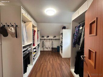 Quiet, privacy and space, stream - house 6+KK, 192 m², garden