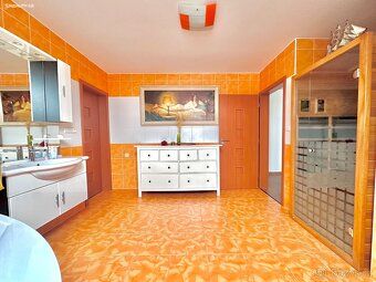 Quiet, privacy and space, stream - house 6+KK, 192 m², garden