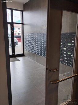 We offer for rent a modern 1 + kk apartment in an attractive residential project Tesla…