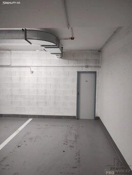 We offer for rent a modern 1 + kk apartment in an attractive residential project Tesla…