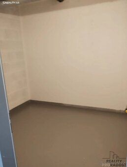 We offer for rent a modern 1 + kk apartment in an attractive residential project Tesla…