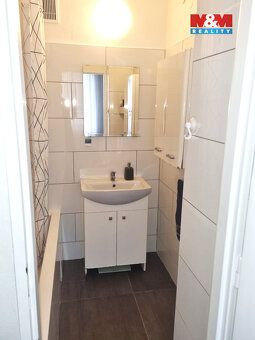 We offer for sale a spacious 2+1 apartment with usable area of 63 m², located in the center of…
