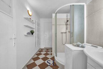 Registration No. 01609 A place where you go to slow down. Cottage / smaller house in 