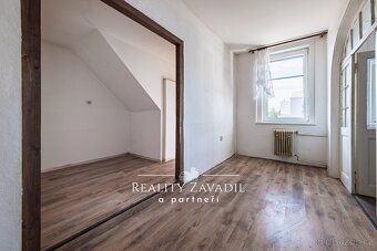 Ev.č. 01231 Nabízím Vám ke koupi prostornou rodinnou vilu z 