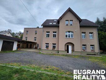 Ev.č. 05986 Nabízíme k pronájmu hezký, světlý a moderně zrek