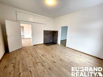 Ev.č. 05986 Nabízíme k pronájmu hezký, světlý a moderně zrek