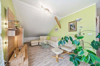 For sale spacious house (2x 4+en-suites) with potential for living and business in Lhota pod Kosířem