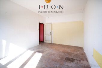 We offer for sale a cooperative apartment 2+1 with total area of 56 m²