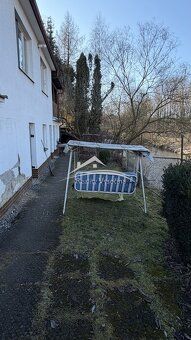 Nabízíme k prodeji pěkný rodinný dům o dispozici 3+1 na vlas