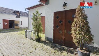 Nabízíme k prodeji unikátní nemovitost určenou pro obchodní,