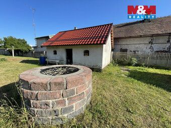 Nabízíme k prodeji starší rodinný dům v klidné obci Dolany, 