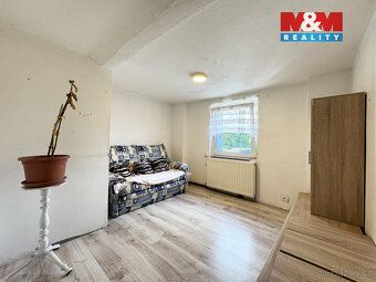 We offer for sale a spacious family house with usable area of 295 sqm