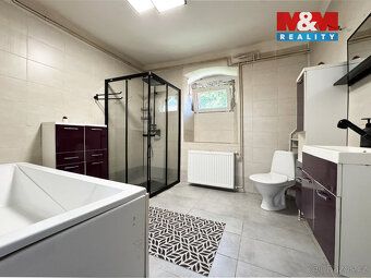 We offer for sale a spacious family house with usable area of 295 sqm