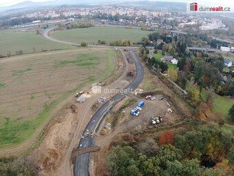 cena včetně právního servisu a odměny zprostředkovatele , Du