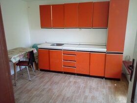 We offer for sale a cottage in Horní Dunajovice with a small courtyard in a quiet location.