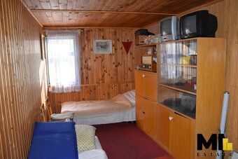 We offer exclusively for sale a family house in the village of Bartosovice