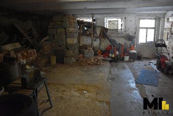 We offer exclusively for sale a family house in the village of Bartosovice