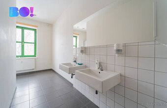 Bo!reality offers you for rent premises in an administrative building with reception in the…
