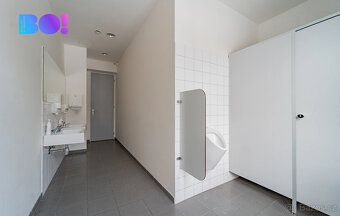 Bo!reality offers you for rent premises in an administrative building with reception in the…