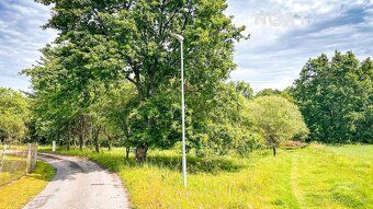 Nabízíme k prodeji atraktivní stavební pozemek o výměře 1.75
