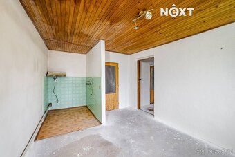 Nabízíme ke koupi rodinný dům v původním stavu na atraktivní