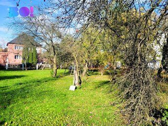 Nabízím ke koupi stavební pozemek o výměře 896 m², který je 