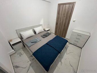 Nabízíme útulný byt 2+1 o obytné ploše 38 m² s prostornou te