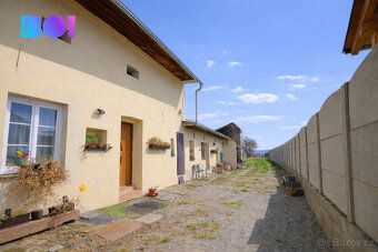 Nabízíme k pronájmu rodinný dům o dispozici 3+1 v klidné lok