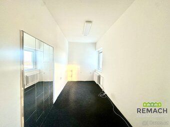 Ref No. 03483 Rent of office / commercial space – Uh