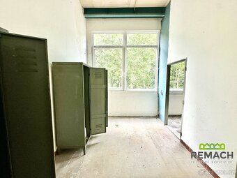 Ref. No. 03251 Rent commercial space 1123 m² in industrial area
